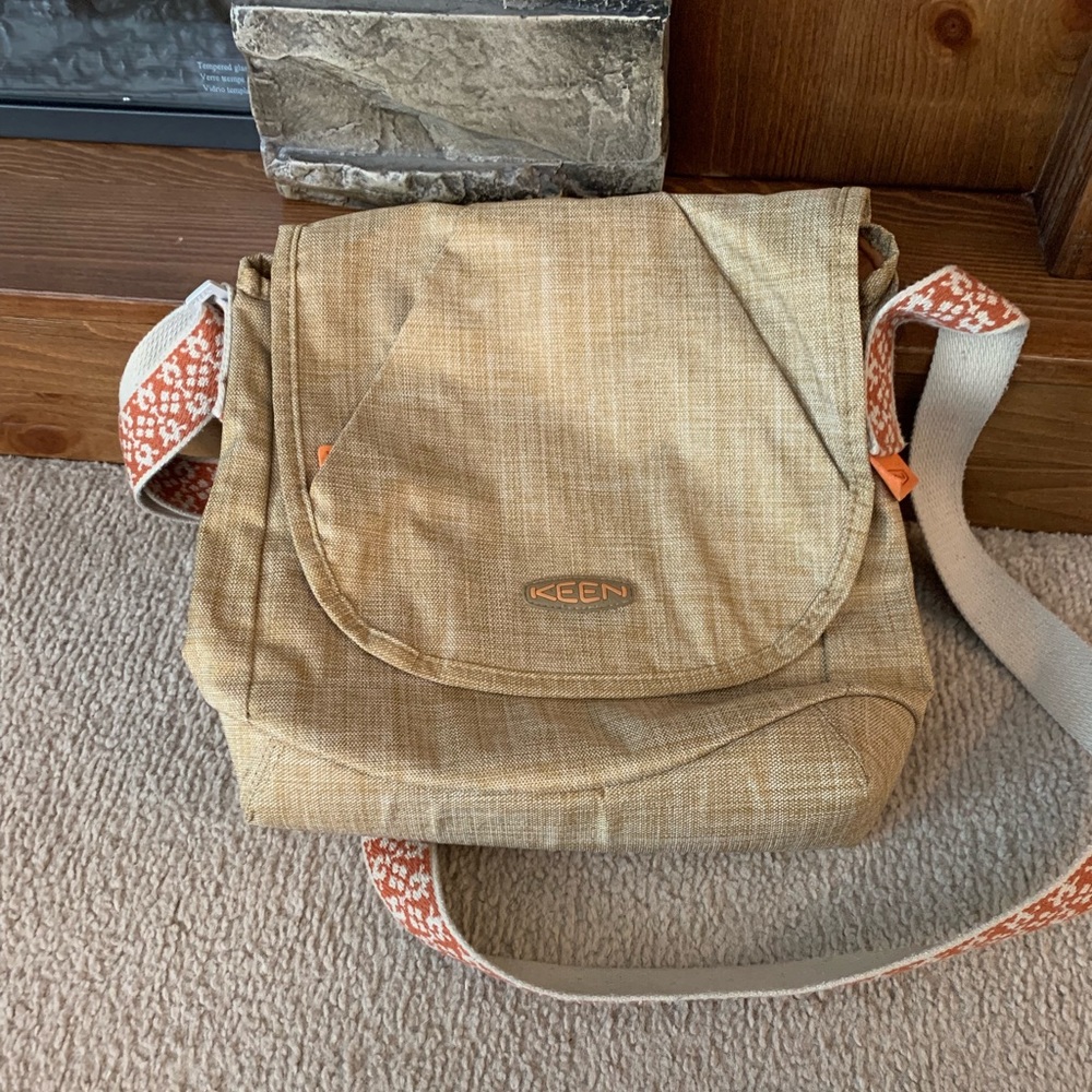 New Keen Crossbody Bag
